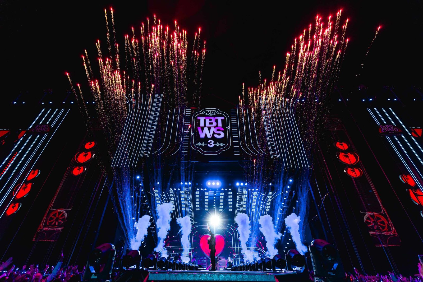 Wesley Safadão grava "TBT WS 3" na ExpoCrato com drones e homenagem a Gabriel Diniz 32 IMG 20250719 WA0120 scaled