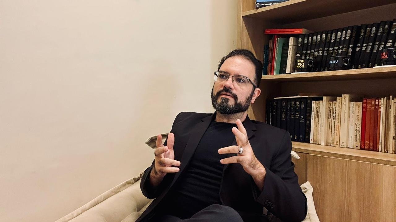 O psicólogo Rafael Schieber, fala sobre o isolamento de quem chega ao topo 26 PHOTO 2025 07 14 18 55 47