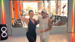 Vanessa Rangeli inicia preparação com muso da corte para reinado na Niterói