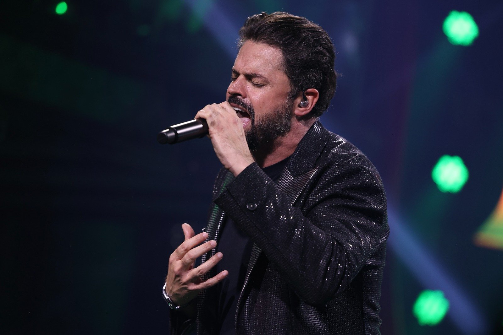 Juninho Bessa lança primeiro EP de “25 Anos Ao Vivo”, gravado em Uberlândia (MG) 30 WhatsApp Image 2025 07 01 at 12.01.55
