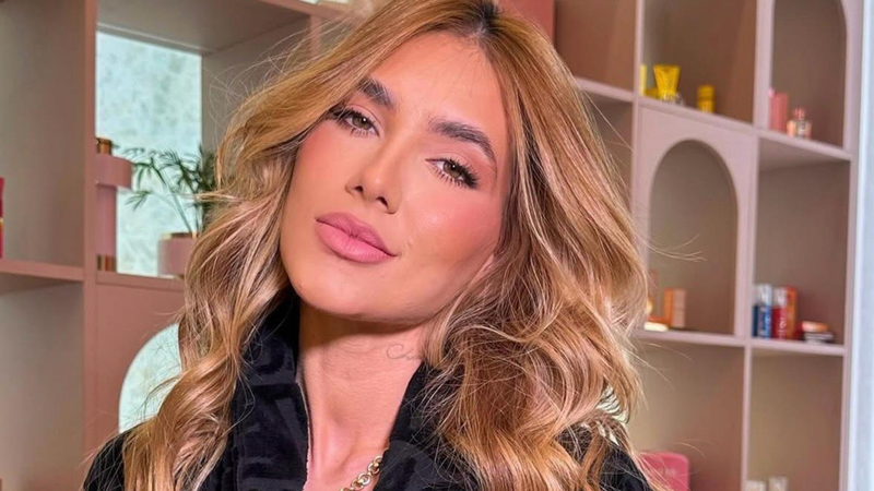 Virginia Fonseca recebe flores misteriosas e rumores apontam Vini Jr. como remetente
