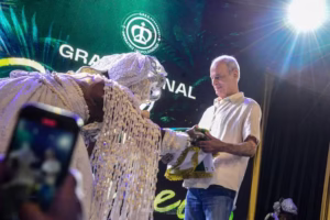 Imperatriz Leopoldinense une sambas e define hino para homenagear Ney Matogrosso no Carnaval 2026