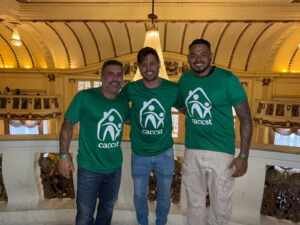 Dado Dolabella, ao lado do ator Igor Lage e Cacau JR leva esperança a crianças com câncer