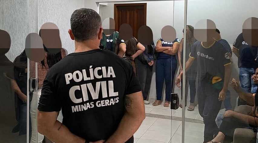 Polícia Civil investiga casa de apostas e cumpre mandados em Pompéu (MG) Polícia Civil investiga casa de apostas e cumpre mandados em Pompéu (MG)