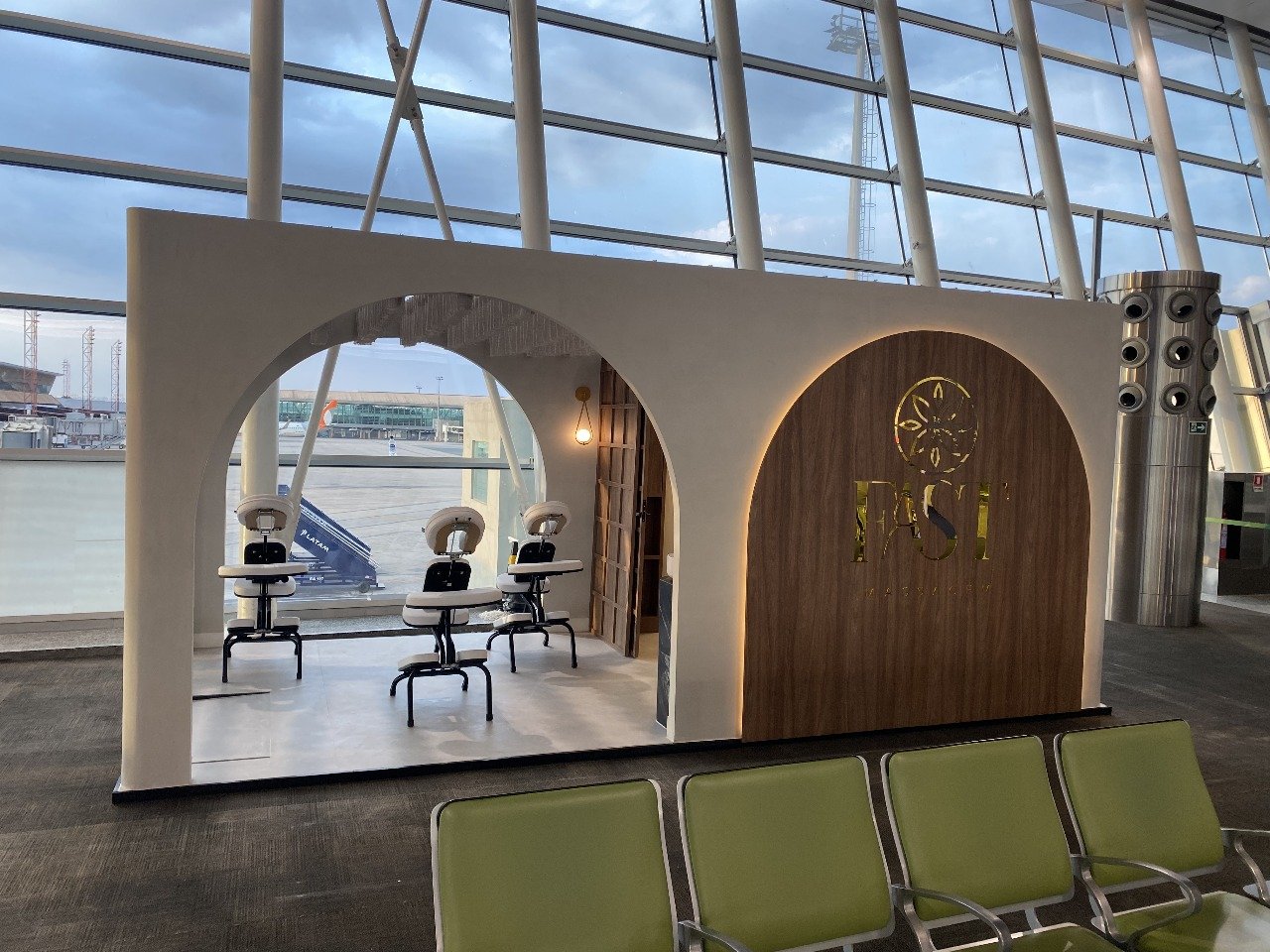 Aeroporto de Brasília é o ponto de partida da primeira franquia Fast Massagem em terminais aéreos