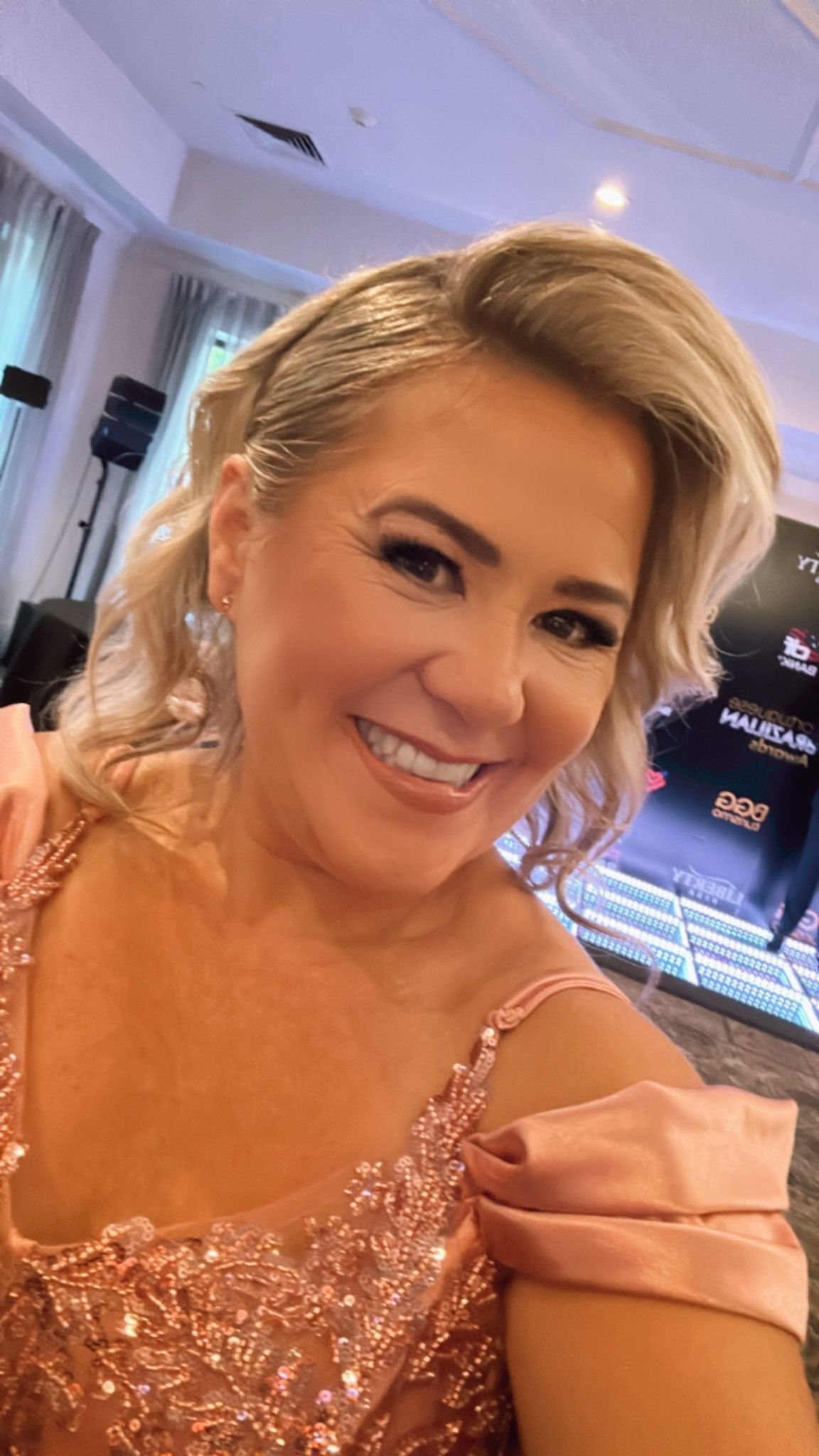Rosângela Martins é homenageada em Nova York com prêmio no Portuguese Brazilian Awards 33 WhatsApp Image 2025 09 05 at 19.11.07