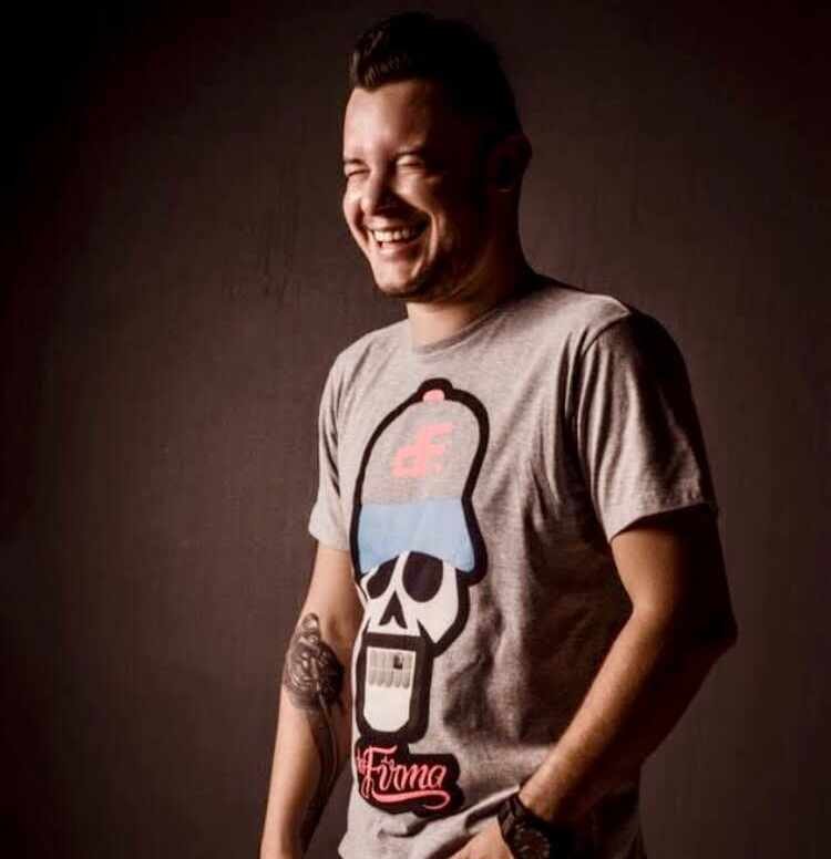 Mighel Ribeiro: mais de duas décadas de música, ensino e emoção nas pistas 9 unnamed 2025 09 17T160235.908 e1758135824259