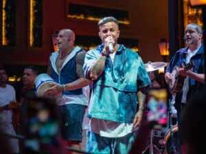 Clareou celebra 15 anos de carreira e lança “Roda de Samba com Clareou” em festa no Rio de Janeiro