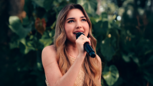 Esther Durán surpreende com o lançamento autoral “Grande Dia”