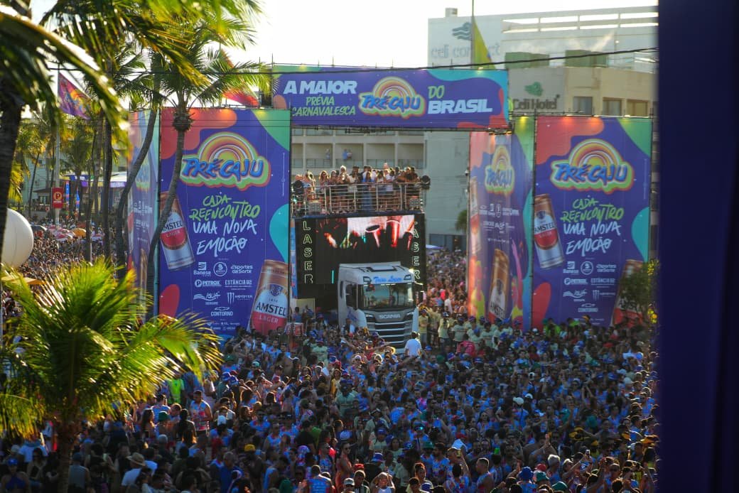Pré-Caju 2025 arrasta multidões e se consolida como a maior prévia do Brasil 37 IMG 20251117 WA0019