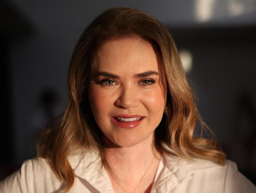 Entre a Dor e o Recomeço: A Música, a Fé e o Legado de Uma Mãe