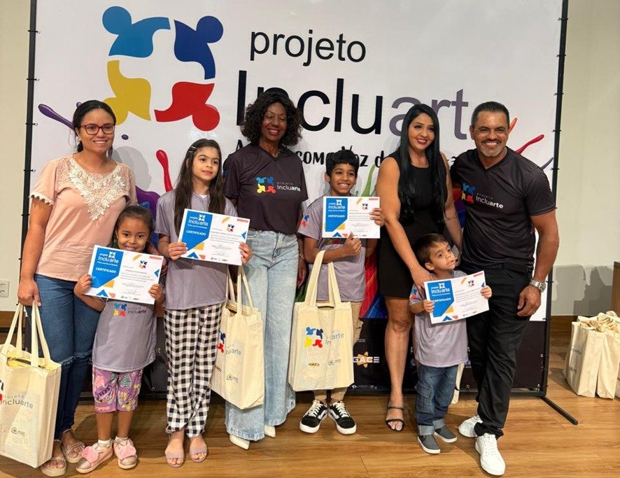 Projeto Incluarte promove inclusão através da arte Projeto Incluarte promove inclusão através da arte