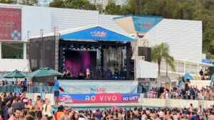 Ana Castela leva multidão ao Wet’n Wild em show especial pelos 27 anos do parque