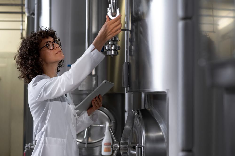 Tratamento de Água Industrial: Soluções Sustentáveis e Eficiência na Indústria Tratamento de Água Industrial: Soluções Sustentáveis e Eficiência na Indústria