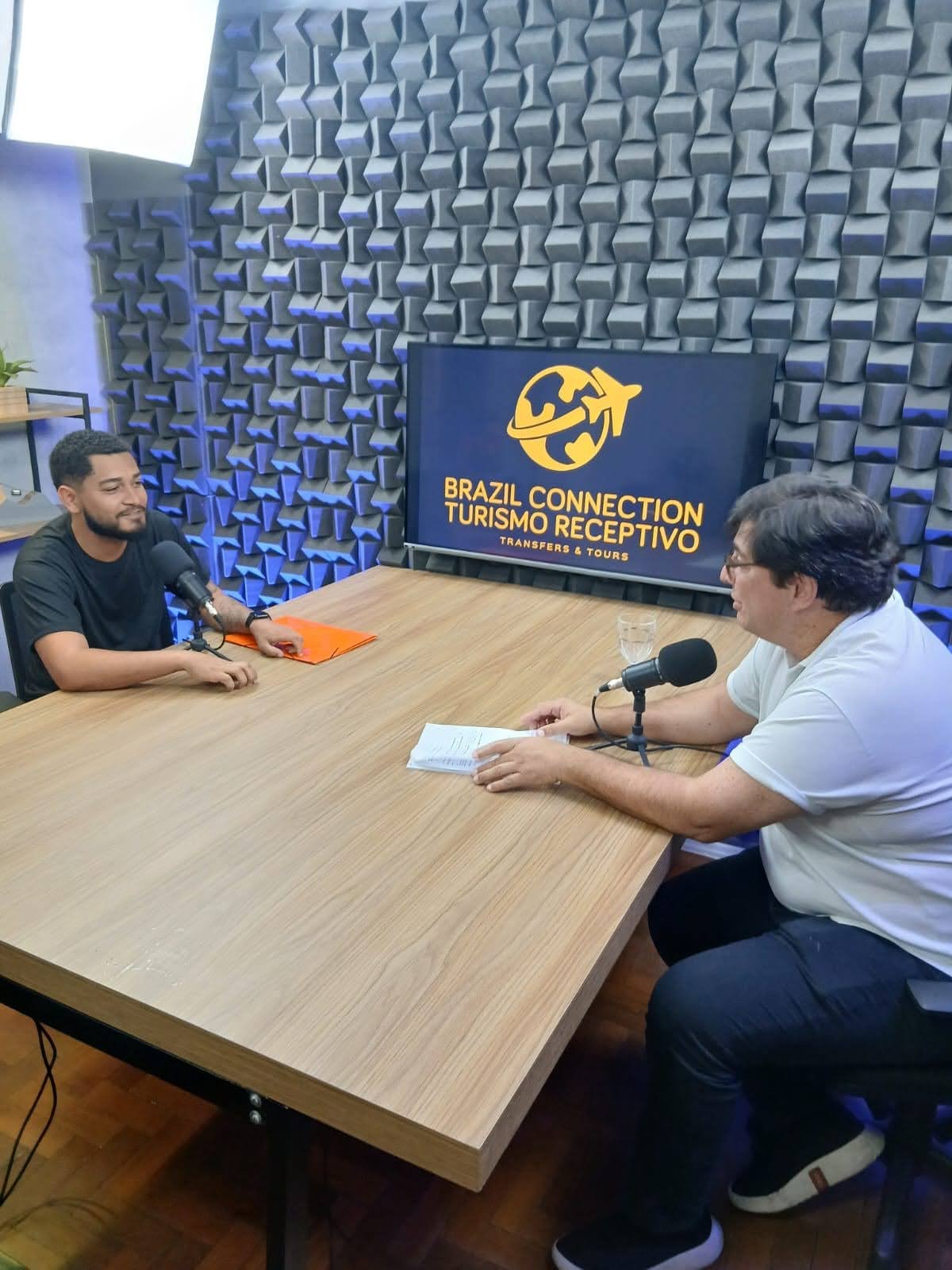 Brazil Connection transforma o turismo em pauta pública com o lançamento de podcast quinzenal 28 unnamed 2025 11 06T095923.343