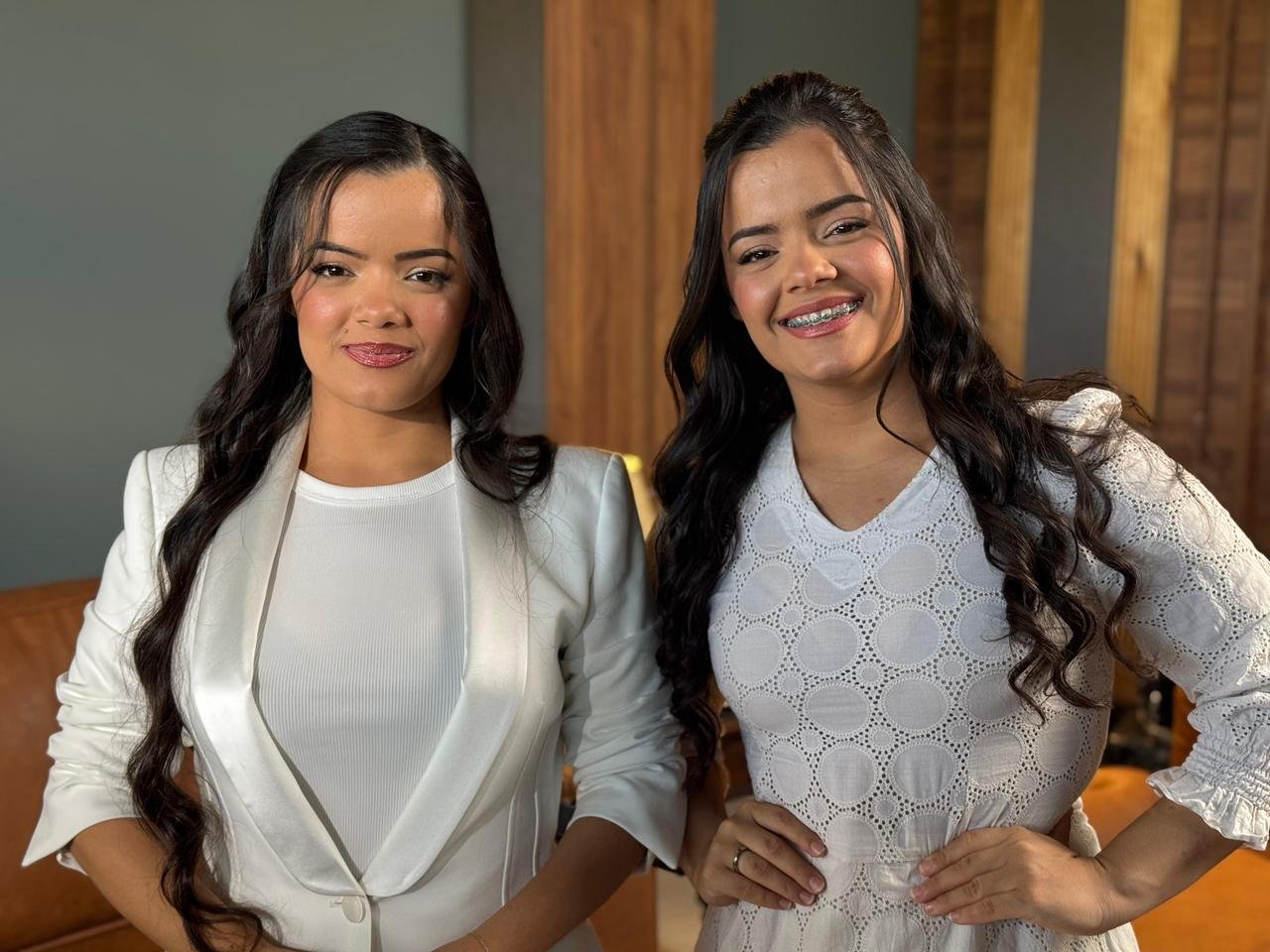 As gêmeas que emocionaram o gospel: Emanuelles viram fenômeno após vídeo viral As gêmeas que emocionaram o gospel: Emanuelles viram fenômeno após vídeo viral