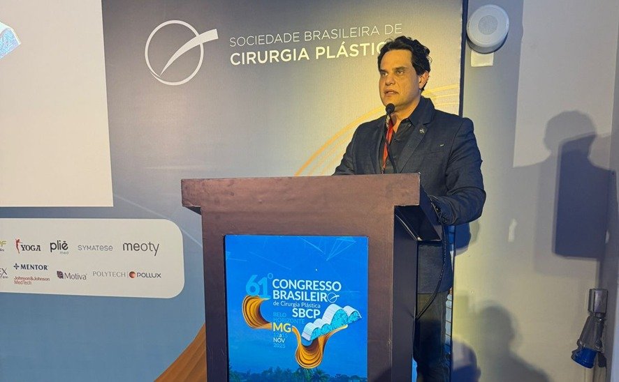 Dr. Dalvo Neto: Excelência em Cirurgia Plástica e Referência Internacional em Fortaleza