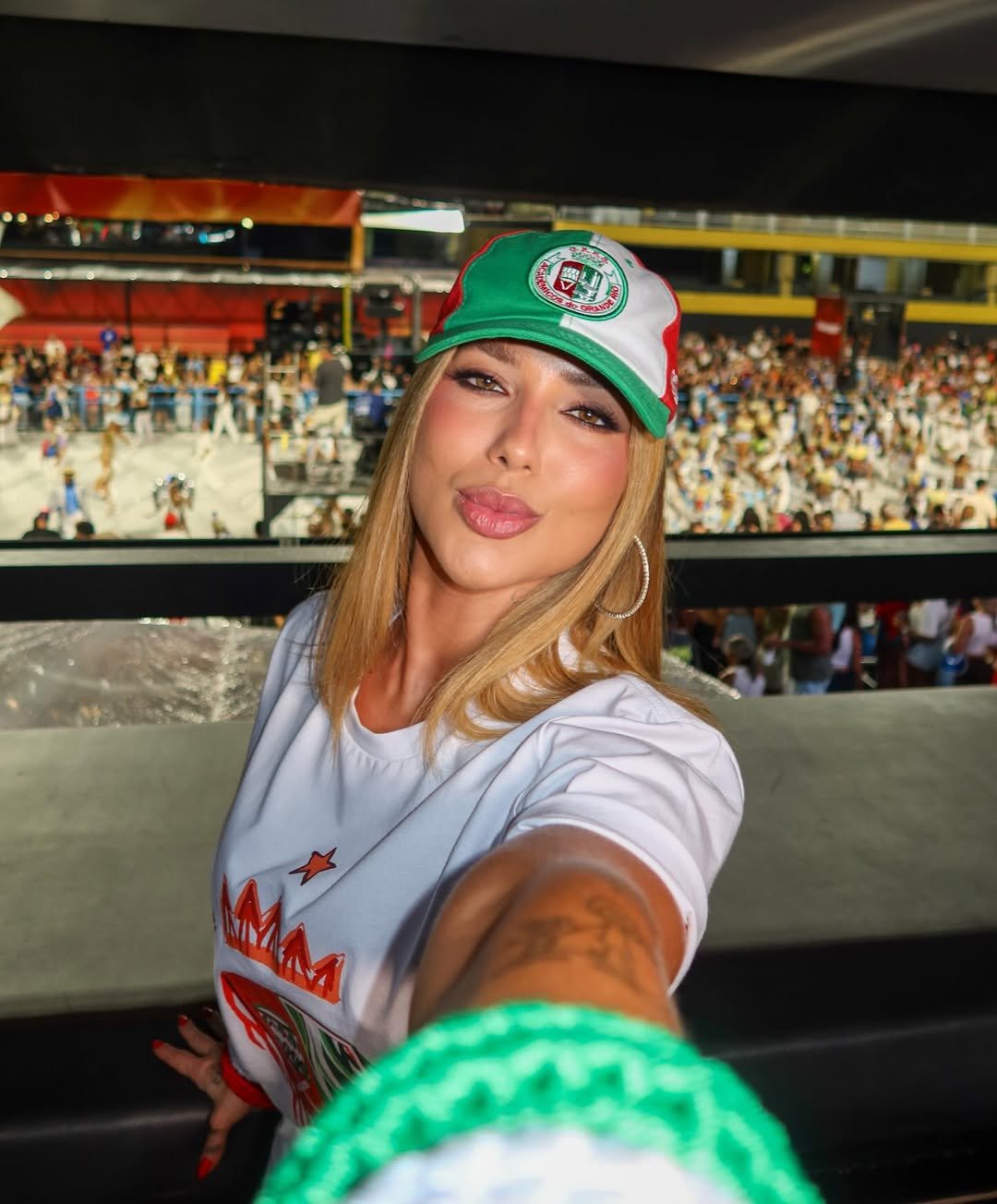 Desanexadas 891 Virginia Fonseca surge de surpresa na Sapucaí e agita ensaios técnicos antes de desfile - Foto: Instagram