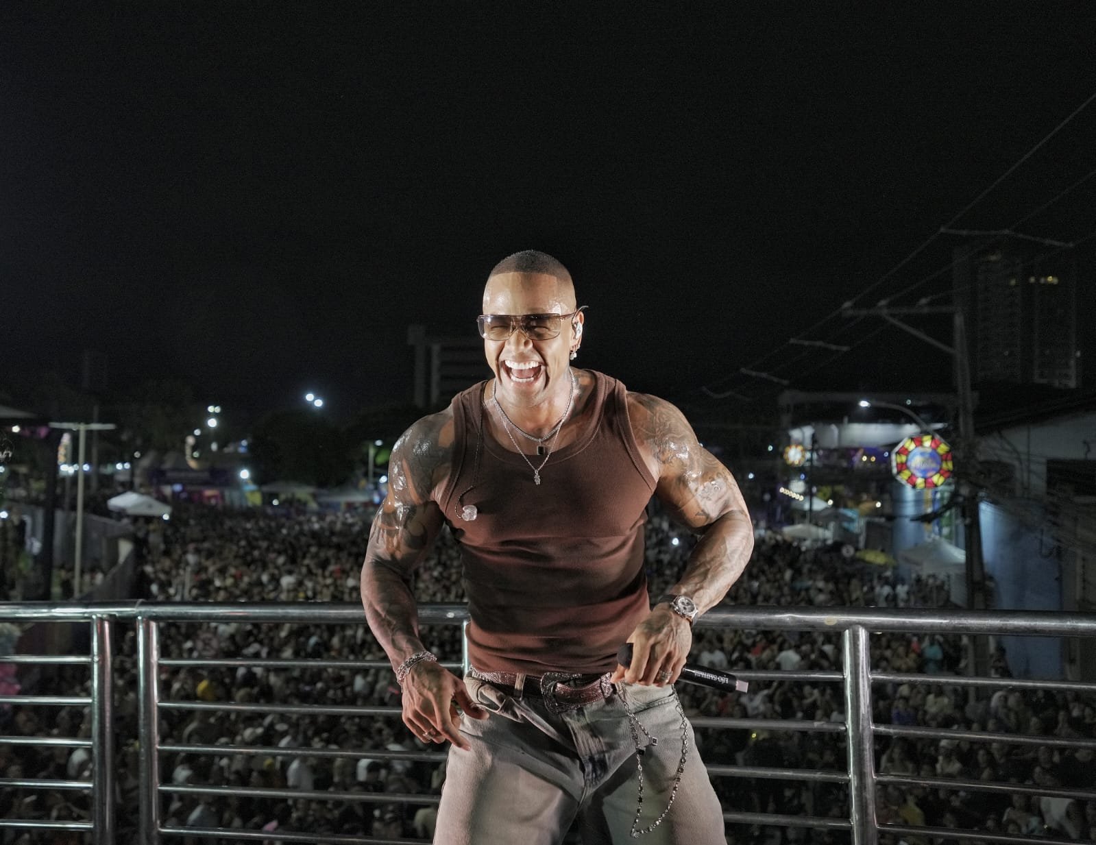 Claudia Leitte, Pedro Sampaio e Leo Santana no Carnaval Antecipado de Itabuna, o maior do Brasil