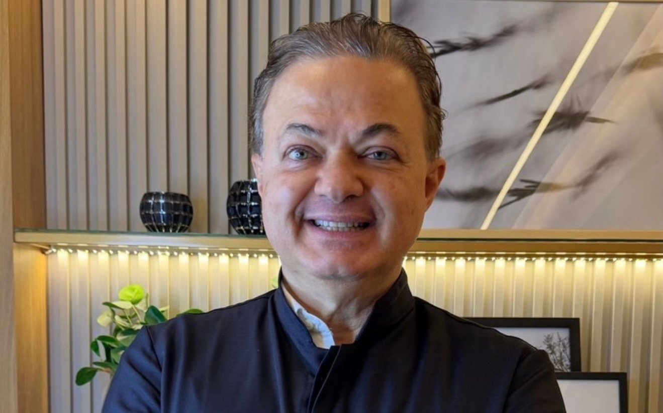 Dr. Marcio Moreira: cirurgia plástica começa no cuidado, não apenas no centro cirúrgico Dr. Marcio Moreira: cirurgia plástica começa no cuidado, não apenas no centro cirúrgico
