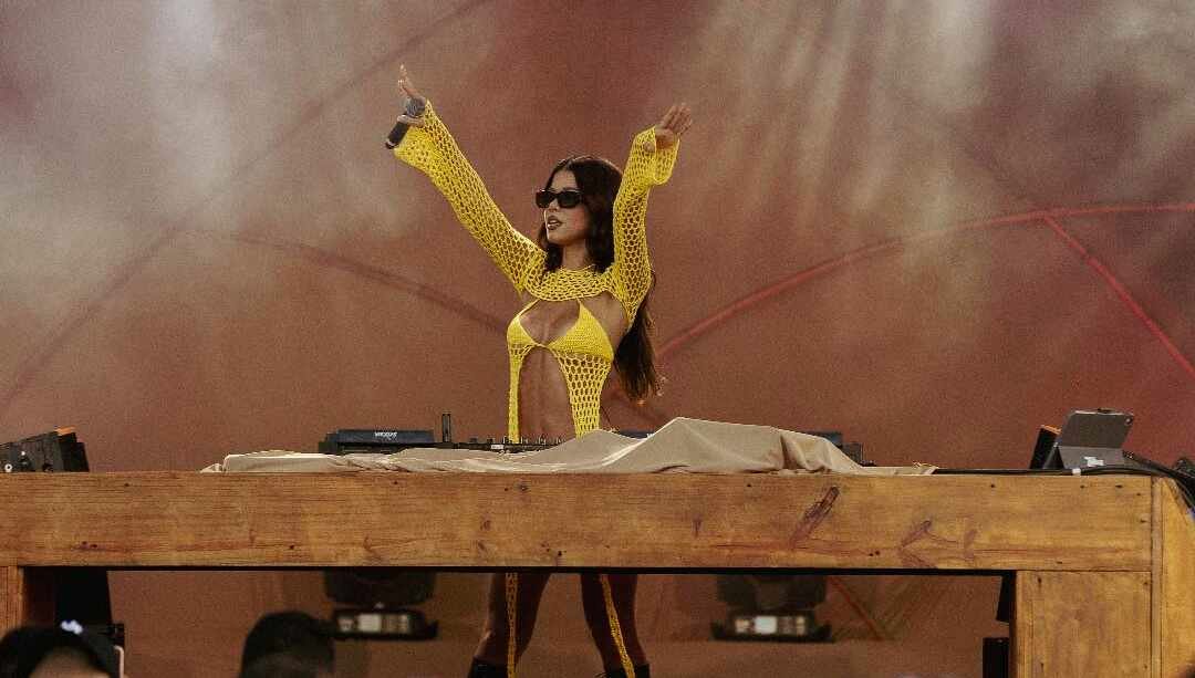 Tília leva seu show ao Réveillon Amoré e encerra 2025 na virada oficial do Rio de Janeiro