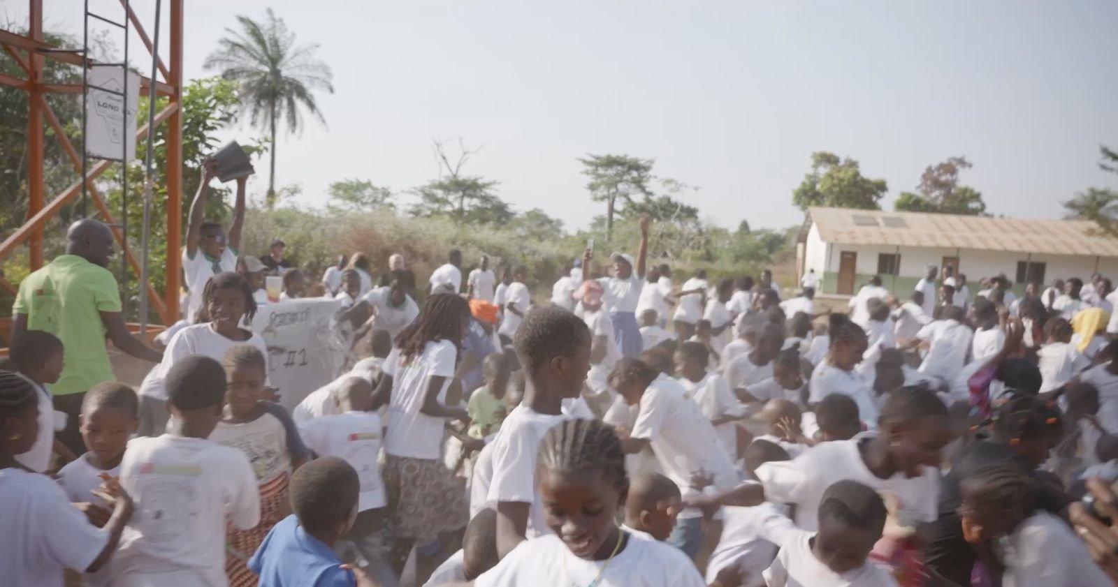 Legendários inauguram poço de água doce em tempo recorde na África e ampliam atuação humanitária global Legendários inauguram poço de água doce em tempo recorde na África e ampliam atuação humanitária global