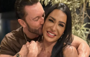 Gracyanne Barbosa assume romance com empresário e troca beijos em foto romântica