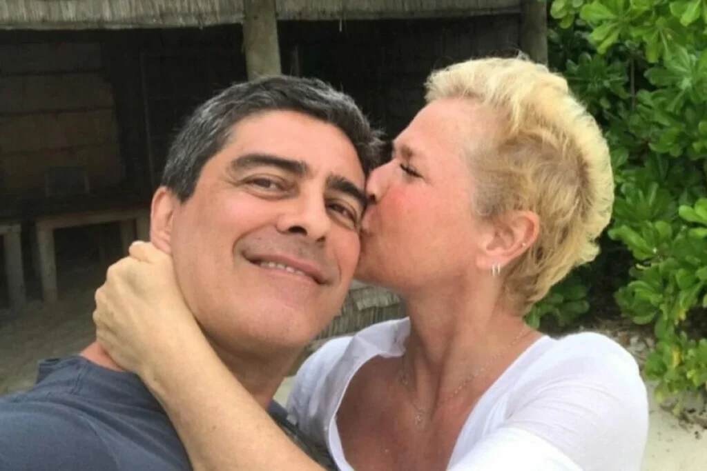 Xuxa Meneghel entrega detalhe curioso em foto com Junno Andrade: 'Passou'