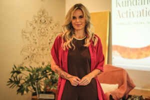 Gabi Nery traz Kundahealing Activation, método trauma-informed de Kundalini para imersão