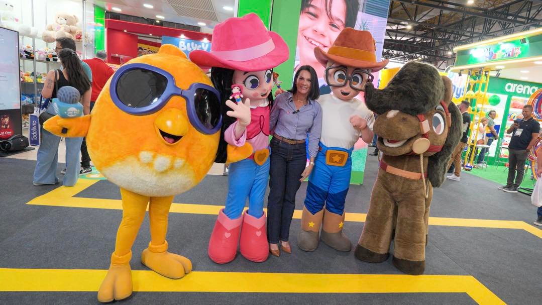 AgroPlay Kids e Ana Castela lançam produtos oficiais da Turma da Boiaderinha na ABRIN 2026 AgroPlay Kids e Ana Castela lançam produtos oficiais da Turma da Boiaderinha na ABRIN 2026