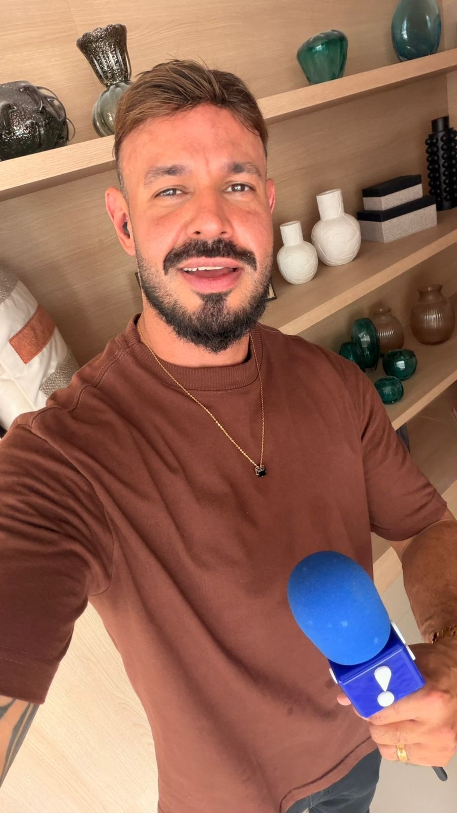 Thiago Reghini emociona com especial de Páscoa no Vaticano e anuncia estreia na Europa 29 PHOTO 2026 04 05 14 08 47