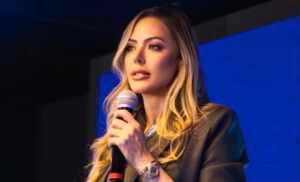 Rejane Pauletti lidera conferência em São Paulo sobre as conexões entre Brasil e Paraguai