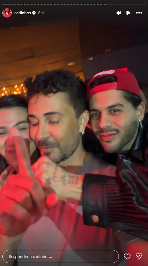 Carlinhos Maia brinca com Zé Felipe durante show após música sobre desilusão amorosa 7 1784218286 482 Carlinhos Maia e Ze Felipe entram no clima de sofrencia
