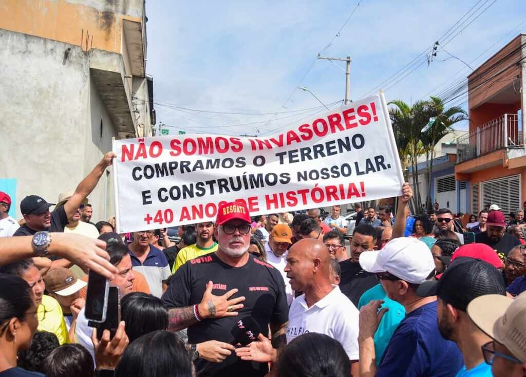Alexandre Frota articula diálogo entre moradores e Prefeitura de Cotia em meio a conflito habitacional Alexandre Frota - Crédito da Foto: Milene Cardoso / Divulgação