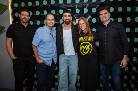 Dilsinho inicia novo capítulo da carreira e anuncia parceria com a Som Livre 8 Créditos: @AndreRola_