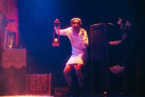Companhia Séria de Teatro estreia “O Santo e a Porca” com olhar contemporâneo sobre a obra de Suassuna