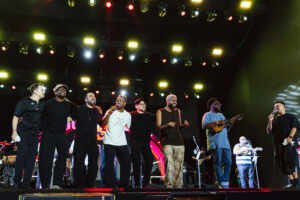 Samba Brasil 20 anos: o encontro de gerações que fez Fortaleza cantar até amanhecer