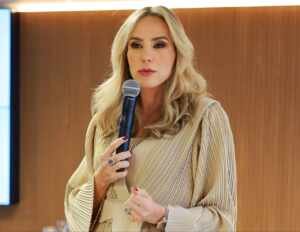 Renata Andrade aposta em treinamentos personalizados para empresas baianas