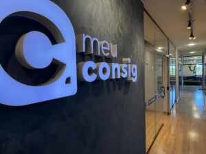 Como verificar se uma empresa de crédito é confiável antes de contratar