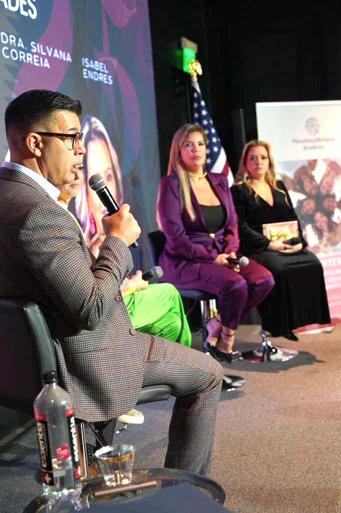 Dra. Silvana Correia participou de um Talk Show em Orlando e apresentou protocolo inovador com placenta humana 26 29b0822f b513 446f b9cb 43ff2996dc1d 1