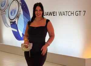 Gabi Sálvi prestigia lançamento da Huawei ao lado de Drauzio Varella e Cauã Reymond em São Paulo
